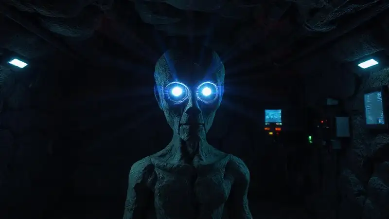 Escultura de piedra con ojos iluminados inquietantes